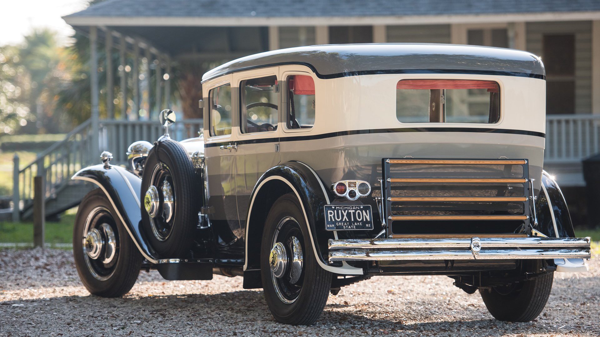 新月球迷呼吁赛程改革保障球员健康，月球新居